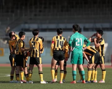 「マジ？」「なにが起こってるんだ」連覇目ざした前橋育英が...１－２惜敗で初戦敗退「チャンスを大事にしすぎてるな」などの声【選手権】