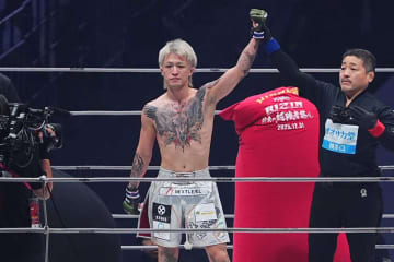 【RIZIN】ジョリーがまさかの秒殺一本勝ち！　ネット大興奮「嫌いだけどこれはあっぱれ」「いきなり声出た！」