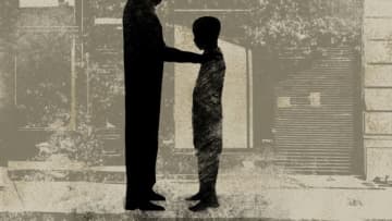 見知らぬ男性に食べ物をねだったホームレスの少年、問い掛けられた質問で人生が一変　ウガンダ