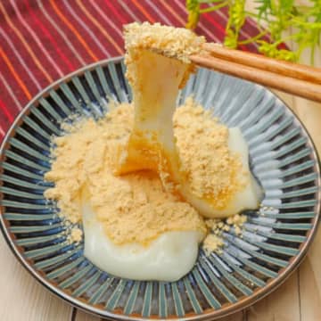 【餅の常識が崩壊！？】「飲めるほどトロトロ」「お正月前に知れて良かった」切り餅がつきたてに蘇る復活テク