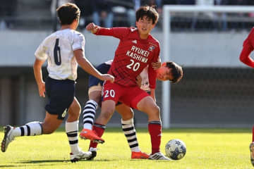 ５か月で２発…東京V内定の重圧から陥ったスランプでスタメン剥奪。流経大柏の大型ストライカー大藤颯太が復活の狼煙を上げるPK弾【選手権】