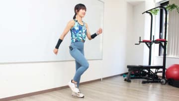 寒すぎる冬は家の中で運動！程良い負荷のかんたん室内散歩（2分）