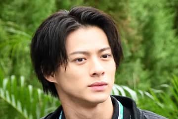 【紅白】平野紫耀　わずか数秒出番で高速「パプリカ」披露「早すぎて見えない」