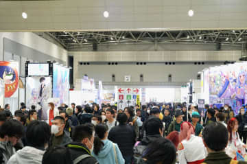 50周年迎えたコミケ、2日間で計30万人来場　猛暑の前回比で5万人増