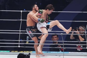 【RIZIN】朝倉未来、シェイドゥラエフに1R・TKO負け　パウンド浴び続け意識朦朧…担架で搬送　超満員の会場静まり返る