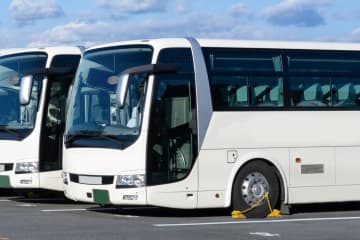 10代男性が 高速バスの “トランクに閉じ込められたまま” 走行され『家族にSOS』ネットで話題に「急いでた？荷物は自分で取らないほうがいいのに」「乗客がトランクに入ることってある？」