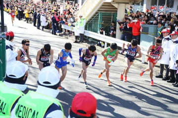 【実は知らない箱根駅伝】1→2区でも繰り上げの過去、タスキは主催者用意「ただし5、10区は…」