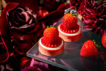 コンラッド東京のアフタヌーンティーで堪能♡いちご尽くしの贅沢リュクス体験