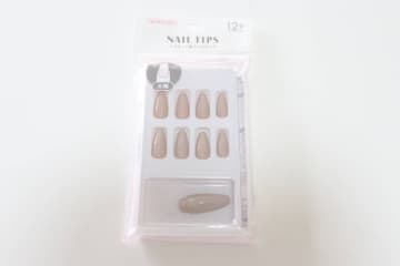 これセリアのネイルって信じられる！？不器用さんでも秒で美爪に！今話題のネイルグッズ