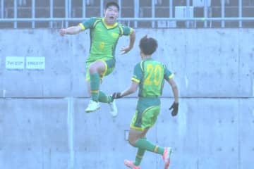 「打つ瞬間は何も考えていなくて」後半ATに劇的同点弾！ 帝京長岡の１年生FW児山雅稀はなぜ途中投入された？「読まれていても蹴れる」【選手権】