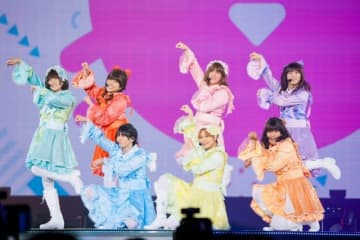 WEST.、初の単独カウントダウンライヴを地元・京セラドーム大阪で開催 カラオケ企画&女子アイドルにも変身