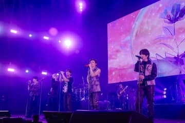 【CDJ詳細レポ】TOMORROW X TOGETHER×生バンドで魅せた超絶パフォーマンスに会場総釘付け！全日本語MCで“午年”アピール【COUNTDOWN JAPAN 25/26】