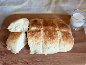 練乳が隠し味！やさしい甘さの「ミルクちぎりパン」がしっとりふわふわ♪