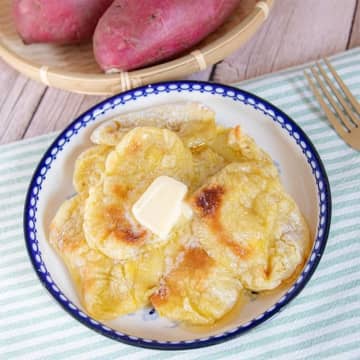 【レンジで簡単！切り餅とさつまいもで作る新感覚レシピ】「食べたことのないとろもち食感」「ウチではきな粉餅より圧倒的人気」