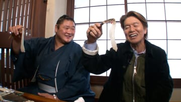 過去には1杯が驚異の500万円！伝説の神・ズワイガニ『輝』をヒロミと欧勝海関が神引き？ヒロミの2026年の運勢は