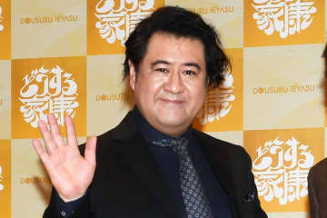 小手伸也　長澤まさみの結婚発表に驚き「教えてもらって？ないですが何か？」