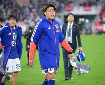 なぜドイツ１部クラブがJ１経験１シーズンの日本人DFを獲得したのか「すぐに重要な役割を担えると確信」