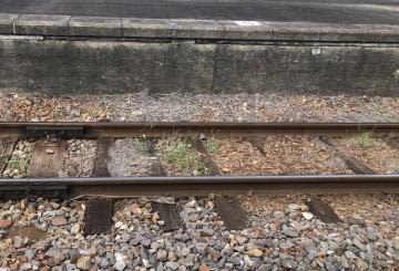 【更新】常総線で人身事故　列車にはねられ男性死亡　茨城・下妻