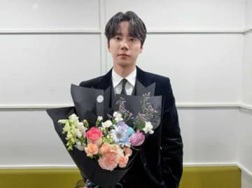 入隊を控えたイ・ジュニョン（UKISS）、「KBS演技大賞」3冠王達成…「自分のペースでしっかり歩いていく」