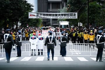 「激アツなんだが！！」箱根駅伝中継でスタジオ出演した“一般男性”に騒然　日テレに絶賛「一般企業の社員は初？」