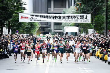 国学院大・青木、1区最後方→衝撃の区間新！　何度もガッツポーズの余裕快走【箱根駅伝】