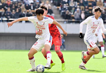 【速報】流通経大柏8強進出　大分鶴崎に5―1逆転勝ち　金子ハットトリック　全国高校サッカー