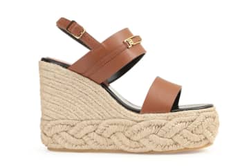 セルジオ ロッシのリゾートシューズ、ラフィア調厚底＆レザー編み込みサンダル