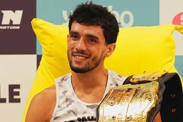 【RIZIN】新王者ノジモフ、サトシ13秒で葬ったヒザは「偶然じゃなかった」　当日の控室の様子を公開