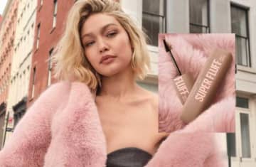 メイベリン ニューヨークの眉マスカラで黒眉ミュート。ふわ眉新定番誕生