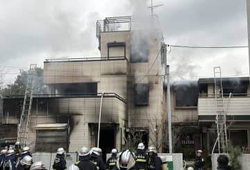 【速報】石岡で住宅全焼　焼け跡から遺体　住人男性か　茨城