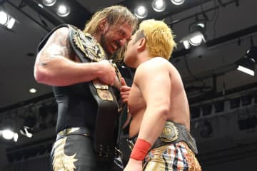 【全日本】綾部蓮＆タロース〝413cmコンビ〟が世界タッグ戴冠「2026年初絶望を味わったか？」