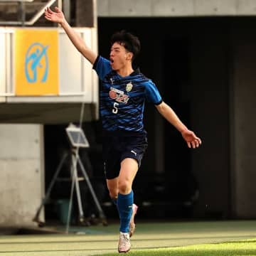 マリノス内定の大津DF「なぜそこに村上慶！」圧巻の３戦連発にSNS熱狂！「SBだよね？」「もしかしてとんでもねぇ逸材なのでは」【選手権】