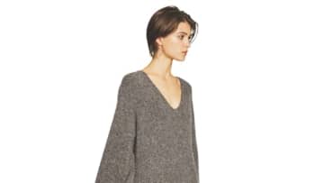 【明日なに着る？】重ね着不要でオシャレに見える「袖だけぶかぶかのニットワンピース」