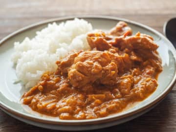 川越シェフが“ガチ挑戦”『本気のスパイスカレー』が話題！プロのシェフの1から編み出した“超本格・激旨レシピ”にコメント殺到「知らないことに対して謙虚に挑戦できるのマジで尊敬」「おいしく作る上での構造的な理解がしやすかった」「スパイスカレー大好きなんで絶対真似したい！」