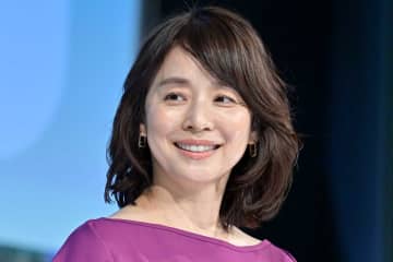 石田ゆり子「元気なの？と…」　久しぶりSNS投稿に「心配してました！」「可愛らしく美しい」
