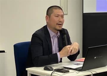 盗撮加害者、大卒や会社員多く、10年以上繰り返す人も～受診した約1000人の分析