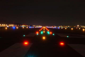 滑走路に警告灯導入、進む対策　羽田事故2年、安全確立は道半ば