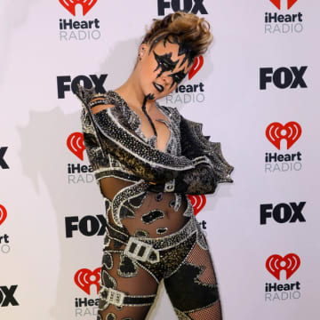 ジョジョ・シワ、本名の「ジョエル・シワ」に改名