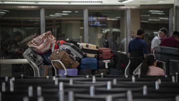 米国 新たな外国人入国制限措置が発効