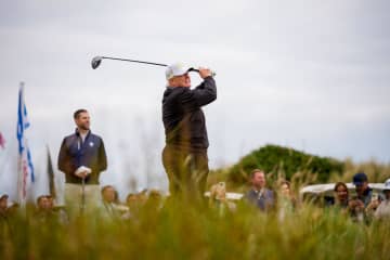 「大統領のゴルフ場」改修へ　トランプ氏、首都郊外の基地内