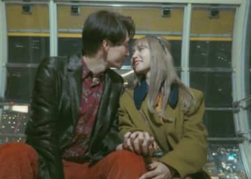 美しすぎる人気女性芸人、初対面のイケメン俳優と観覧車で密着…キスの距離に「最高でした、夢のよう」