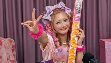 小中学生から絶大な人気を誇るインフルエンサー・しなこの素顔とは　大きな挫折を経験したマレーシアを再訪