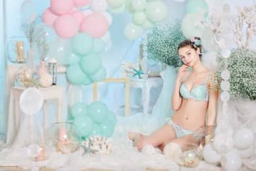 リサマリ春夏コレクション2026公開、可憐とエレガンスを纏う最新カタログ