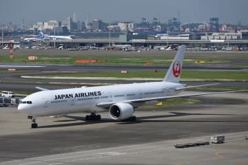 JAL、シカゴ発東京/羽田行きで「国際線アップグレード特典 マイルバックキャンペーン」を実施中　2026年2月28日まで