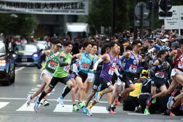 「見に行ったんだ！」箱根駅伝を沿道から観戦、元陸上選手の人気モデルに反響「まさかのそこ！（笑）」「ミキティー可愛い」