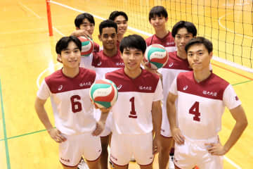 福岡大附大濠高が15年ぶりの春高へ 予選での多彩な攻撃にも満足せず前園洋行監督は「まだできることがある」【インタビュー（前編）】