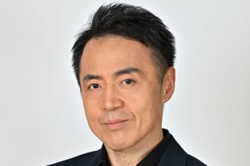 父・石ノ森章太郎へ「直立不動で頭を下げたい」俳優・丈が今まで明かさなかった感謝とドラマ『HOTEL』の思い出