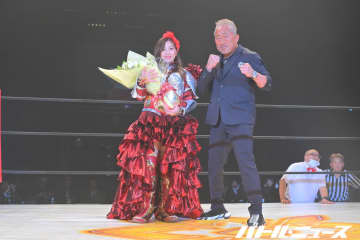 角田信朗から免許皆伝を受けた青野未来がマリーゴールド最高峰の王座防衛！