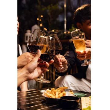 不倫歴10年以上の猛者が集う 巷で話題の既婚者合コンに潜入してみた