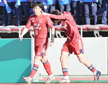 【速報】流通経大柏が4強進出　強豪・大津（熊本）に2―1で逆転勝ち　全国高校サッカー選手権